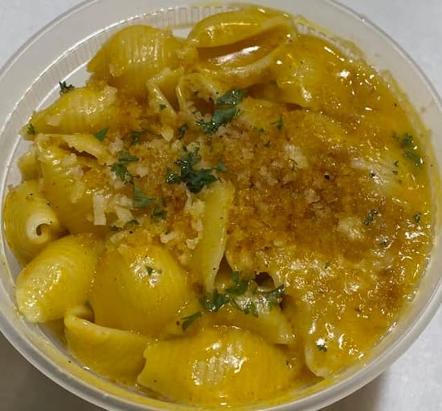 Mac N Cheese.