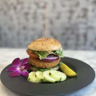 Bacon onion ring burger